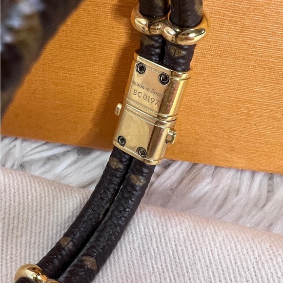 SOLD Authentic Louis Vuitton Keep It Twice Mono Canvas Padlock Charm Bracelet - Picture 2 of 8
